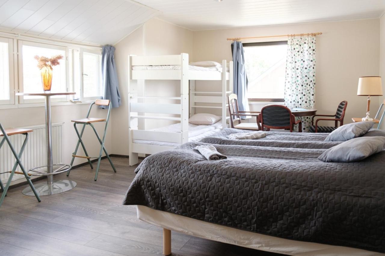 Bed & Breakfast Restaurang Sybarit Houtskar Buitenkant foto